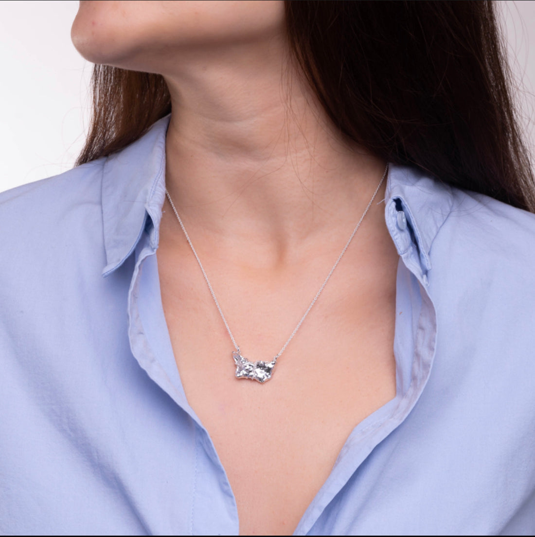 NECKLACES & PENDANTS