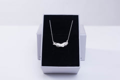 Amelia, halskædevedhæng i finsølv